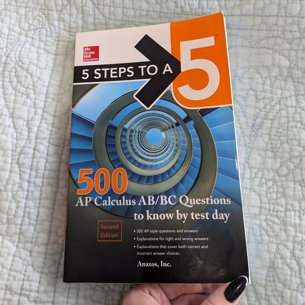 AP Calculus AB/BC questions to know by test day - 2nd Edition Lightly used